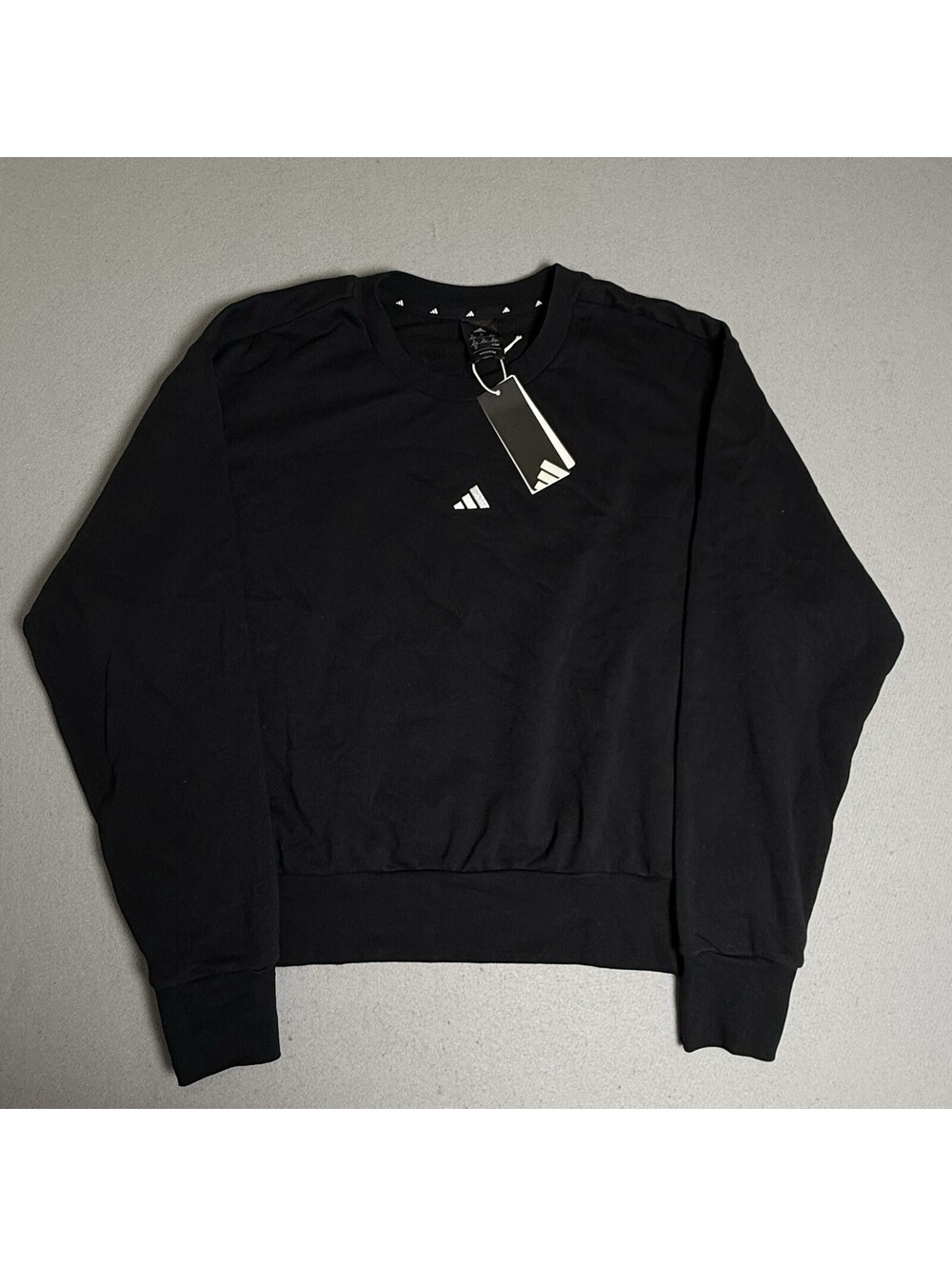 Adidas Sweatshirt Women’s 1X Black Cropped Logo Crewneck Long Sleeve Pullover